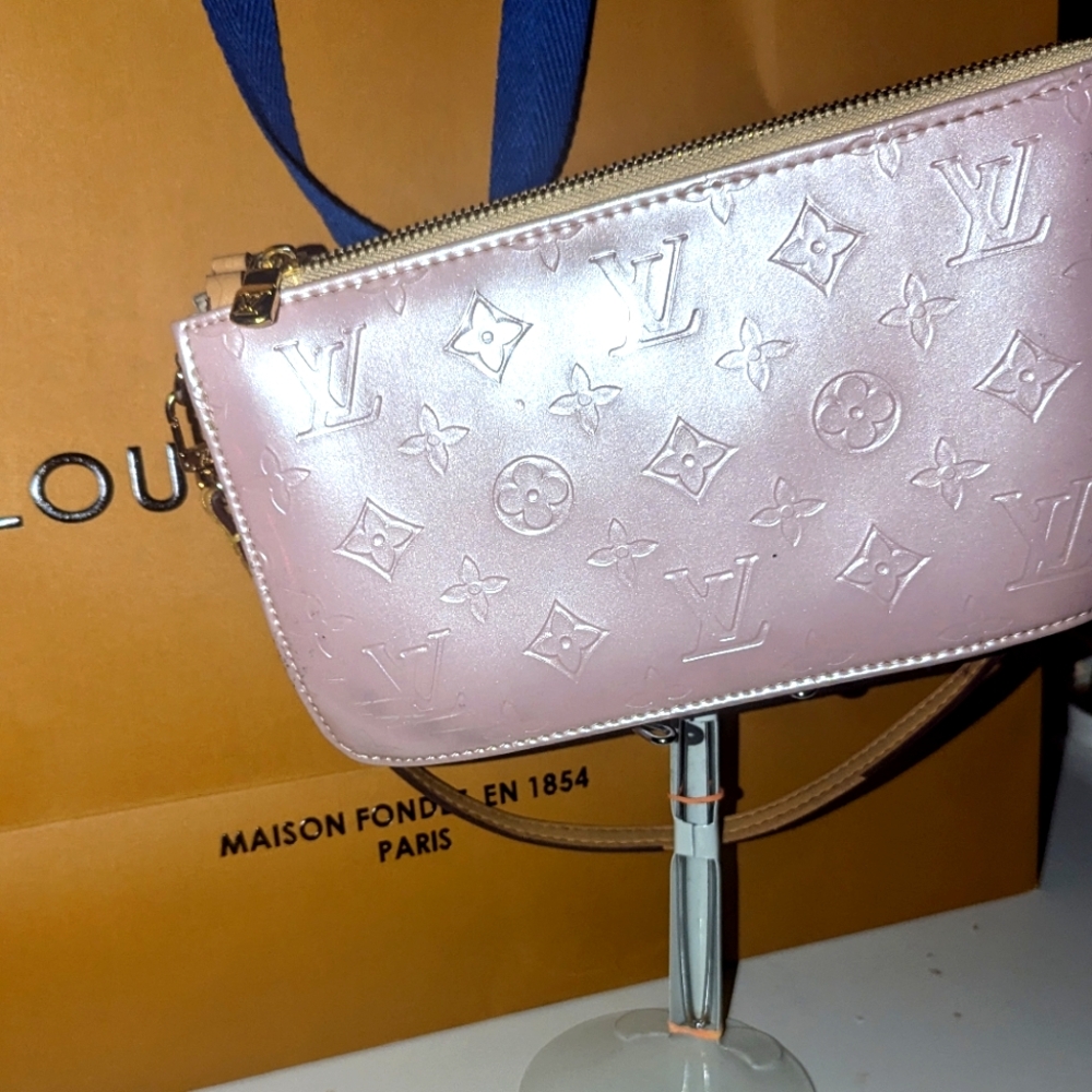 Monogram Vermis Line  Marshmello pouch